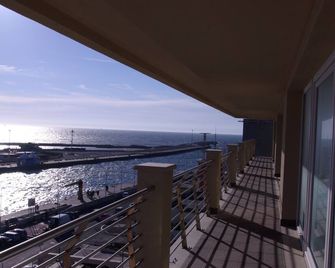 Hotel Tiber Rooftop & Wellness - Fiumicino - Varanda
