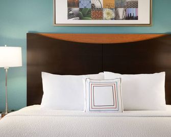 Fairfield Inn & Suites by Marriott Dayton South - דייטון - חדר שינה