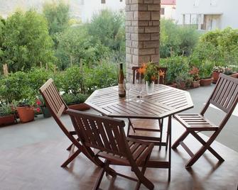 Apartmani Peko - Pag - Patio