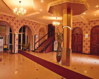Mixt Royal Palace - Samarkanda - Lobby