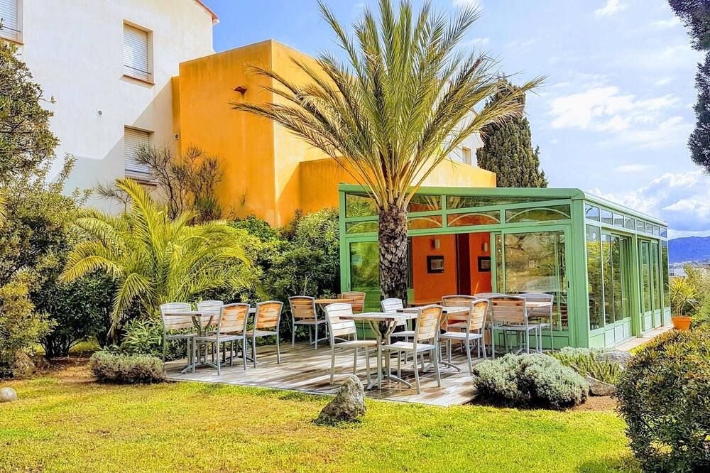 أوتل كالا دي لورو - ليل روس - شرفة مرصوفة