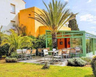 Hotel Cala di l'Oru - L'Île-Rousse - Patio