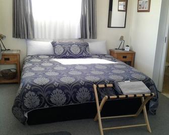 Sunset Accommodation - Westport - Habitación