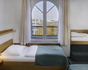 Hotel Otar - Praga - Habitación