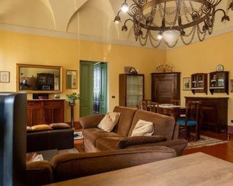 Corte bell acqua: 2 Bedroom Deluxe Apartment - Goito - Living room