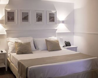 Palazzo Sant'elena - Foggia - Schlafzimmer