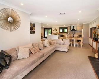 Redgate Forest Retreat - Margaret River - Вітальня