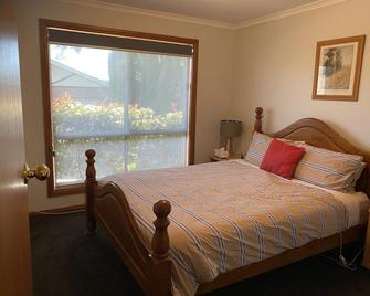 Apartments on Tolmie - Mount Gambier - Bedroom