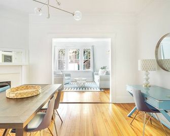 Lucky Lincoln by Lucky Savannah - Savannah - Jadalnia