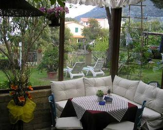 Hotel Sant'Andrea - Marciana - Patio