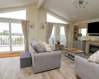 플래티넘 로지 - 보스 - 거실