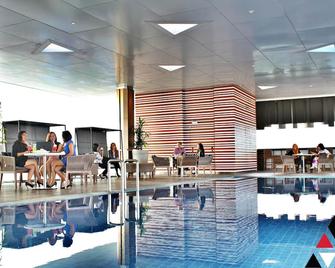 فوكس هوتل بيكانبارو - بيكانبارو - حوض السباحة