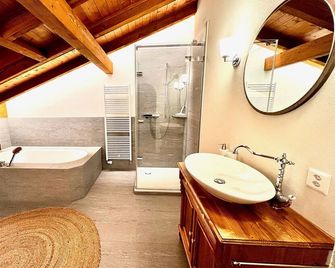 'Experience Luxury and Relaxation at Apartment zum Leist in Amden!' - Amden - Bagno