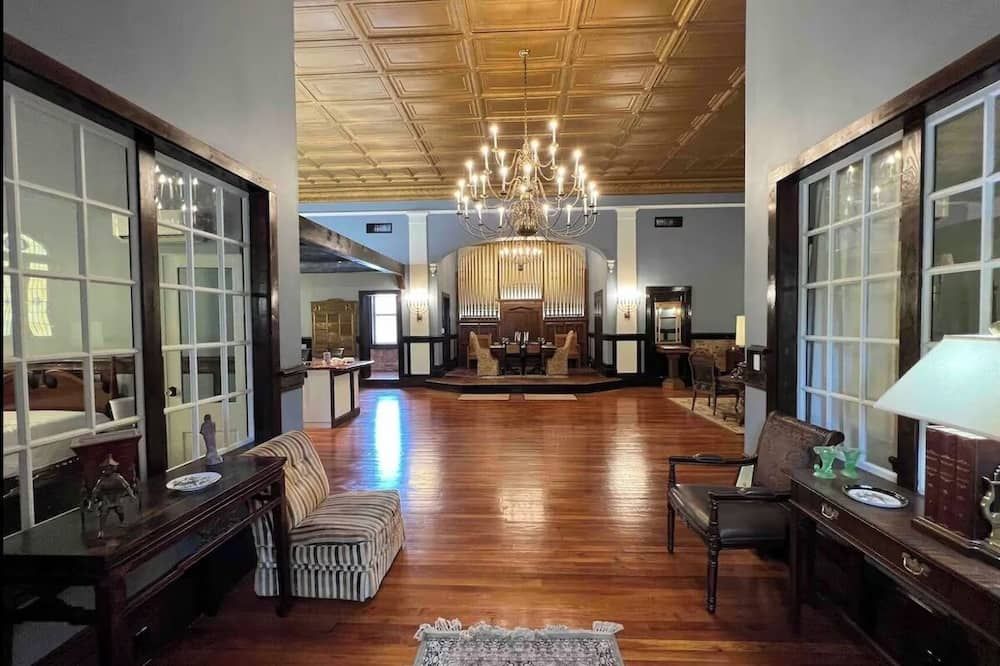 Temple Beth El - Bainbridge - Lobby
