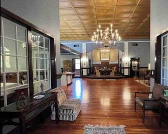 Temple Beth El - Bainbridge - Lobby