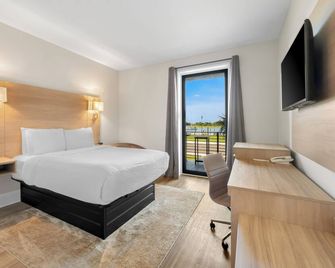 Bask Hotel at Big Rock Landing - Morehead City