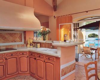 Villa Dolce Vita - Mondragon - Cocina