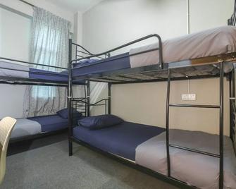 Spot On 89751 Bed Station Guest House - Tanah Rata - Bedroom
