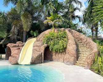 Hotel Playa Maui - Guamal - Piscina