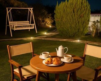 Chalkidiki Sea Aura - Eva's Cozy Getaway - Nea Poteidaia - Innenhof