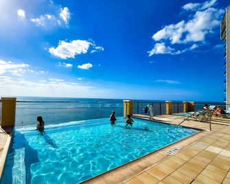 إدج هوتل كلير ووتر بيتش - Clearwater Beach - حوض السباحة