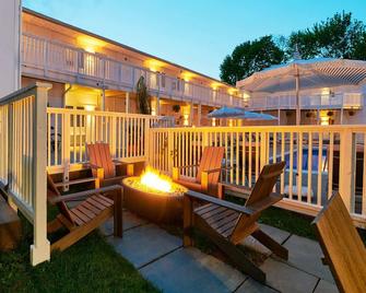 Greenporter Hotel - Greenport - Pati