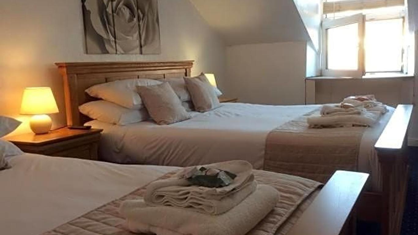 Cavell House Bed and Breakfast