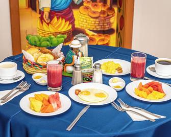 Hotel El Indio Inn - Otavalo - Essen