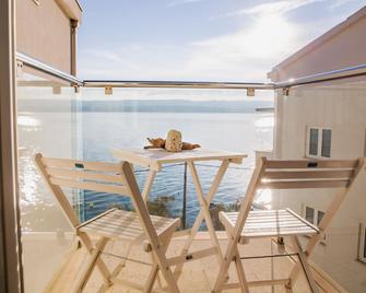 Hotel Pleter - Mimice - Balkon