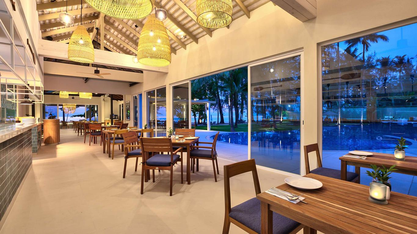 Outrigger Khao Lak Beach Resort