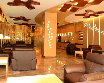 Nagoya Hill Hotel Batam - Lubuk Baja - Lounge
