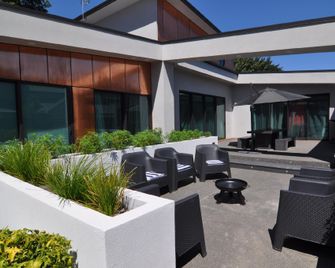 Fendalton Park Luxury Bed and Breakfast - Christchurch - Building