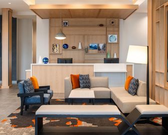 Hyatt House Fresno Campus Pointe - Fresno - Salónek