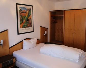 Hotel Am Kurpark - Villingen-Schwenningen - Slaapkamer