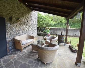 Old House With Park Near To The Five Lands - Pignone - Patio