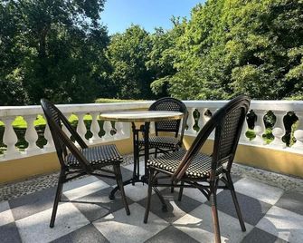 Liselund Ny Slot - Borre - Balkon