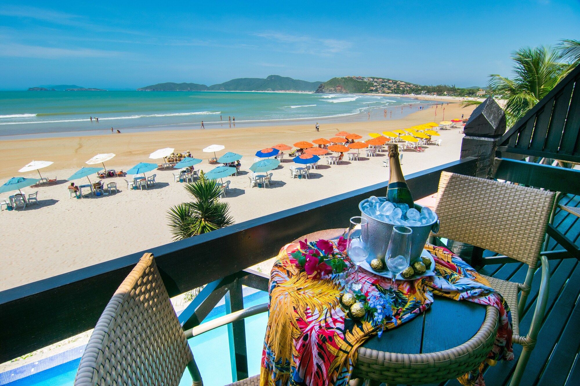 Chez Pitu Praia Hotel - בוזיוס
