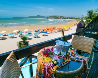 Chez Pitu Praia Hotel - בוזיוס