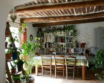 Pretty Provencal Farmhouse Dating From The 18th Century. - La Tour-d'Aigues - Salle à manger