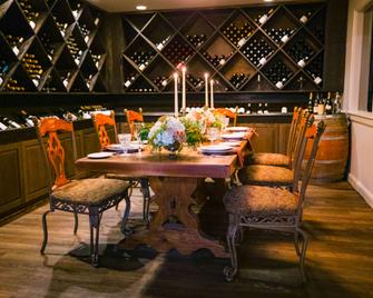 Haywood Park Hotel, an Ascend Collection Hotel - אשוויל - חדר אוכל