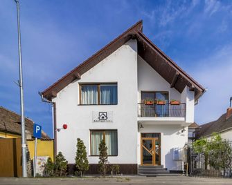 Gasthof Sara - Sibiu - Building