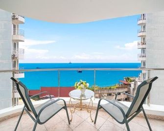 Lechao Seaview Inn - Sanya - Balcone