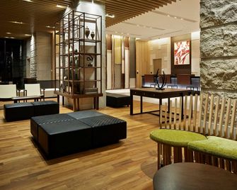 Mitsui Garden Hotel Osaka Premier - Osaka - Lobby