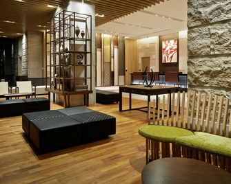 Mitsui Garden Hotel Osaka Premier - אוסקה - לובי