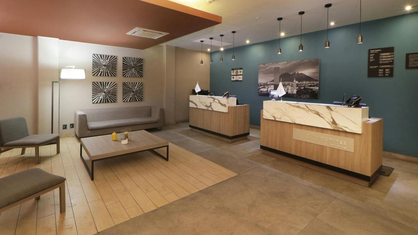 City Express Plus by Marriott Monterrey Galerias