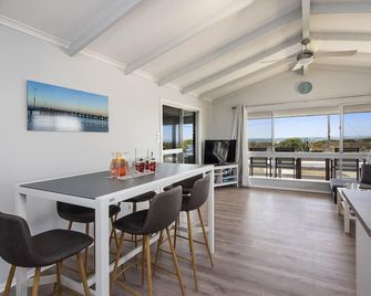 Sunset View- Ocean Views - Lancelin - Comedor