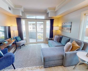 Bay View Villas 101 - Tybee Island - Living room