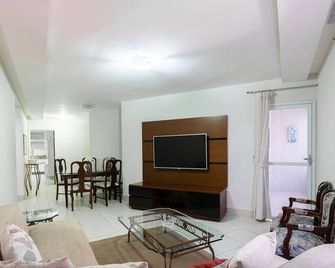 Apto no centro, a 300m da praia - VEL0102 - Guarapari - Living room