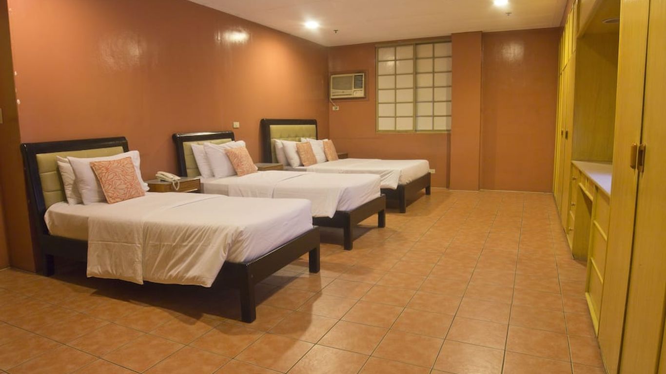 Nichols Airport Hotel