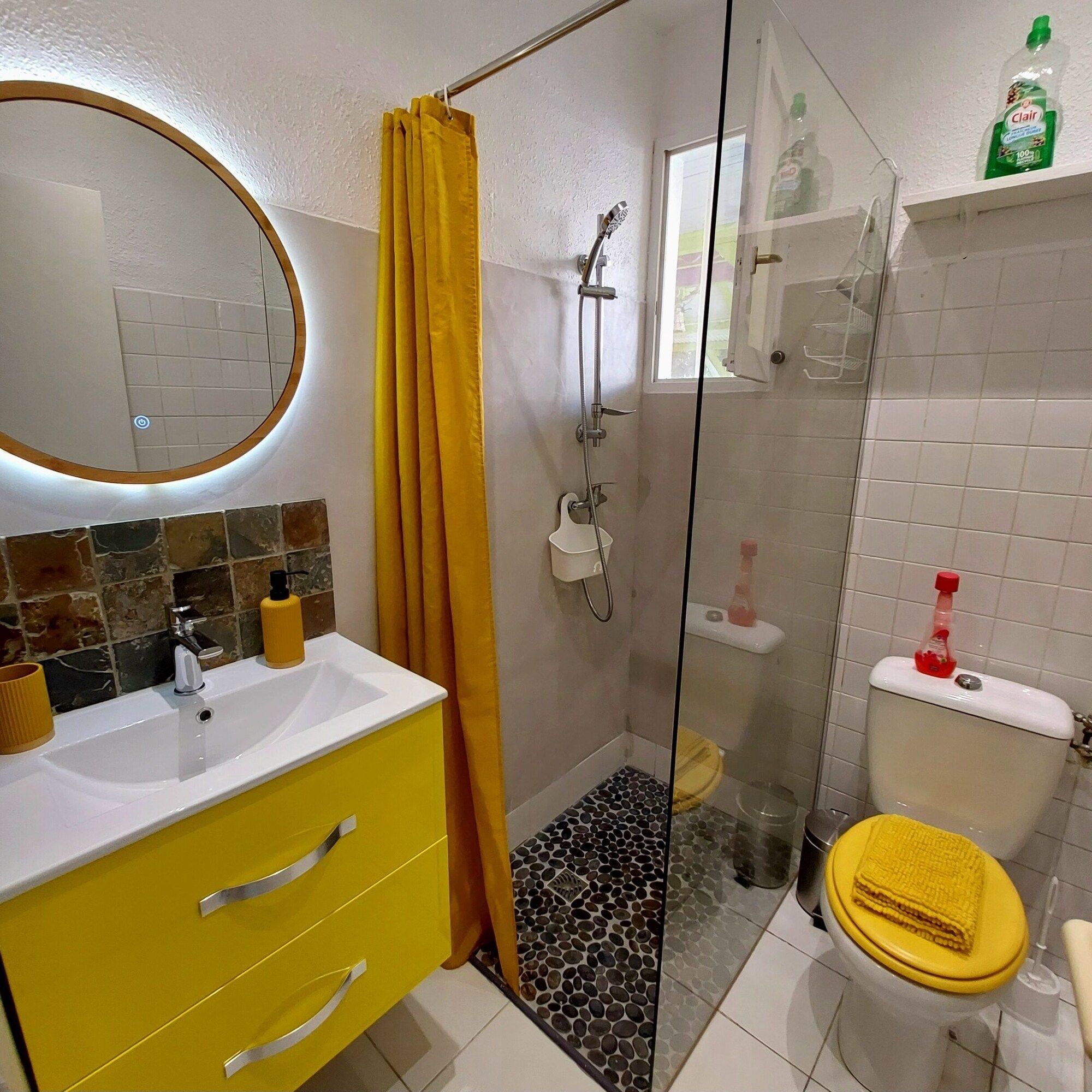Logisrev - Sainte-Anne - Bathroom